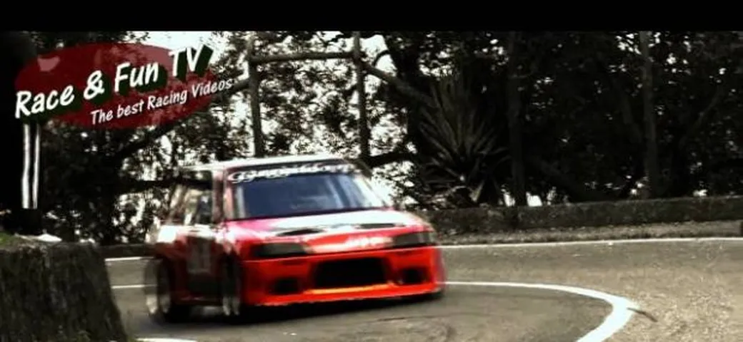 Peugeot 106 con motore della Suzuki Hayabusa
