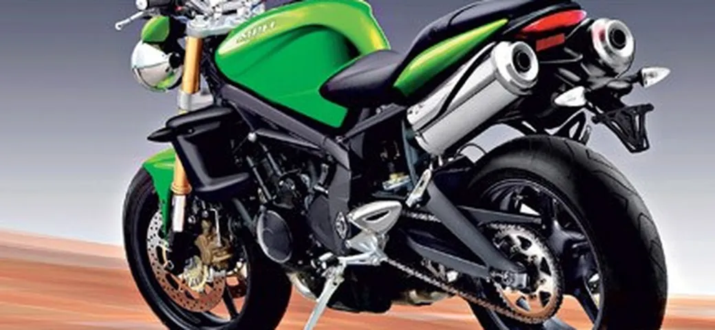 Nuova Triumph Street Speed 675