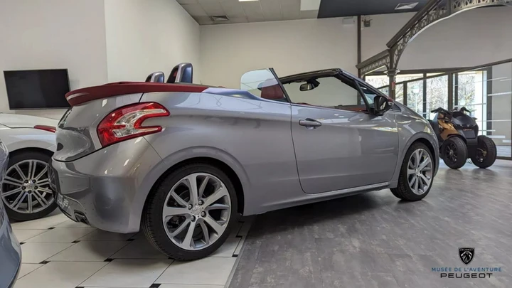 Peugeot 208 Cabriolet: il prototipo segreto in mostra al museo aziendale