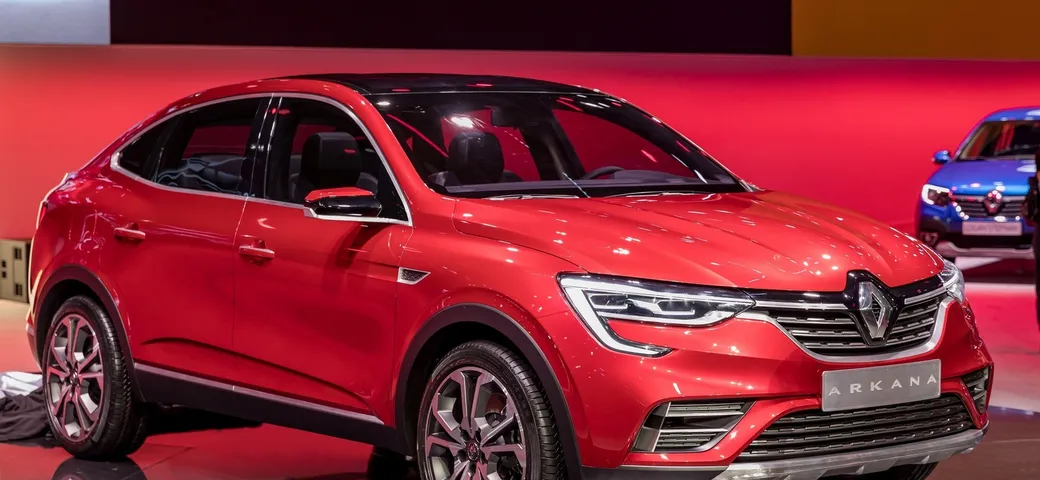 Renault Arkana: il nuovo crossover coupé francese [Video]
