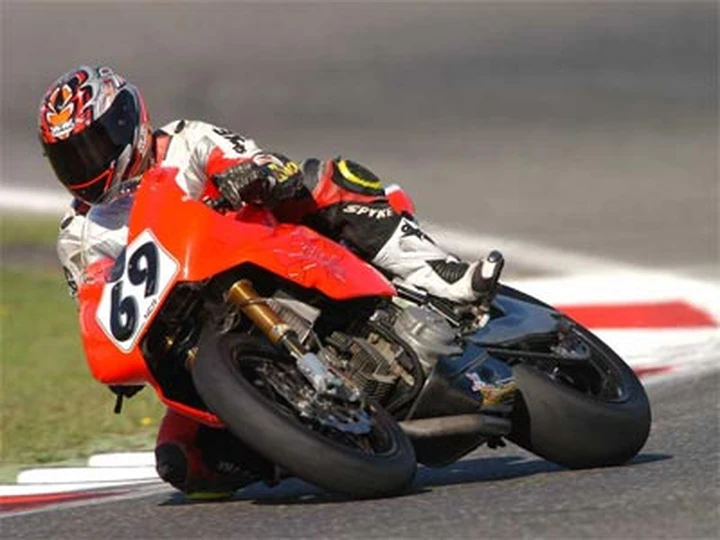 Millona campione nel Supertwins