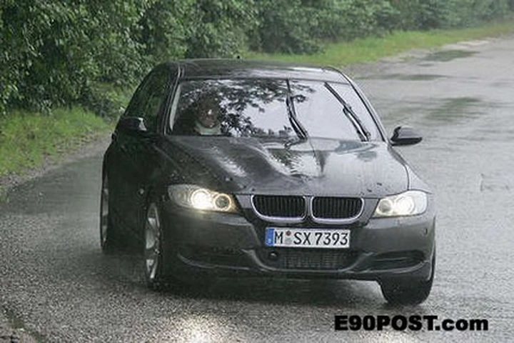 BMW Serie 3 restyling: nuove foto