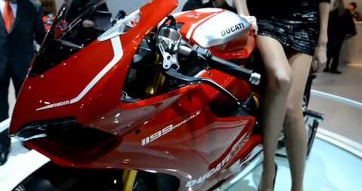 Introducing BEARTek Bluetooth Motorcycle Gloves