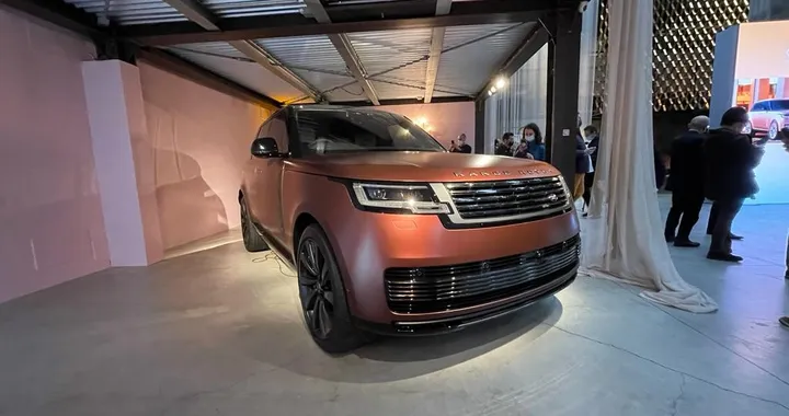 Preview a Milano per la Range Rover 2022