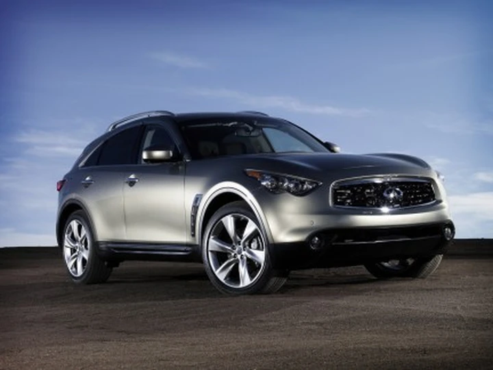 Car and Driver, ancora dati incredibili in accelerazione: 0-60 miglia in 5 s per l'Infiniti FX50