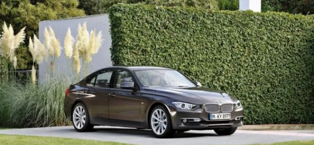 BMW Serie 3 F30: i prezzi italiani