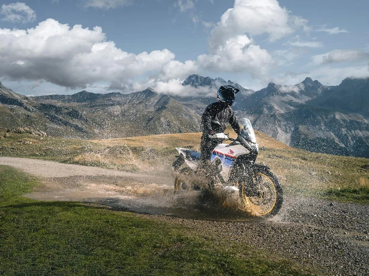 Honda vendite due ruote giugno 2023 Italia
