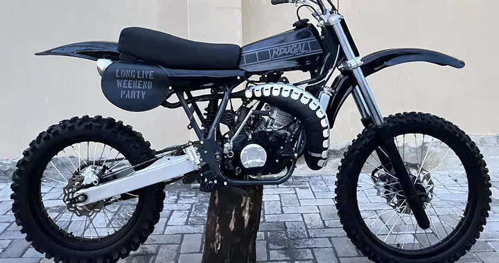 La dirt bike indonesiana che sta facendo impazzire il mondo: ecco la Ndugal