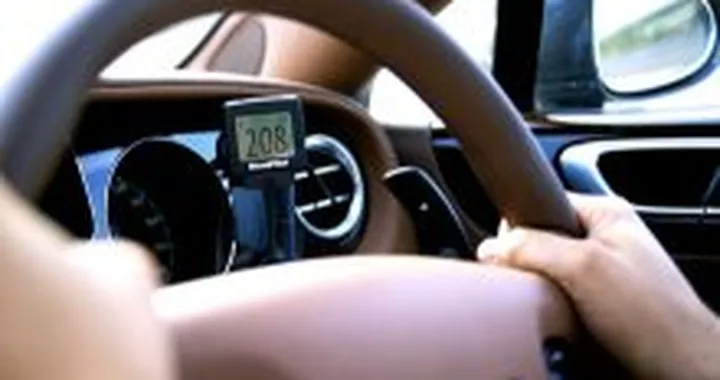 Oltre i 330 km/h in una Bentley Flying Spur
