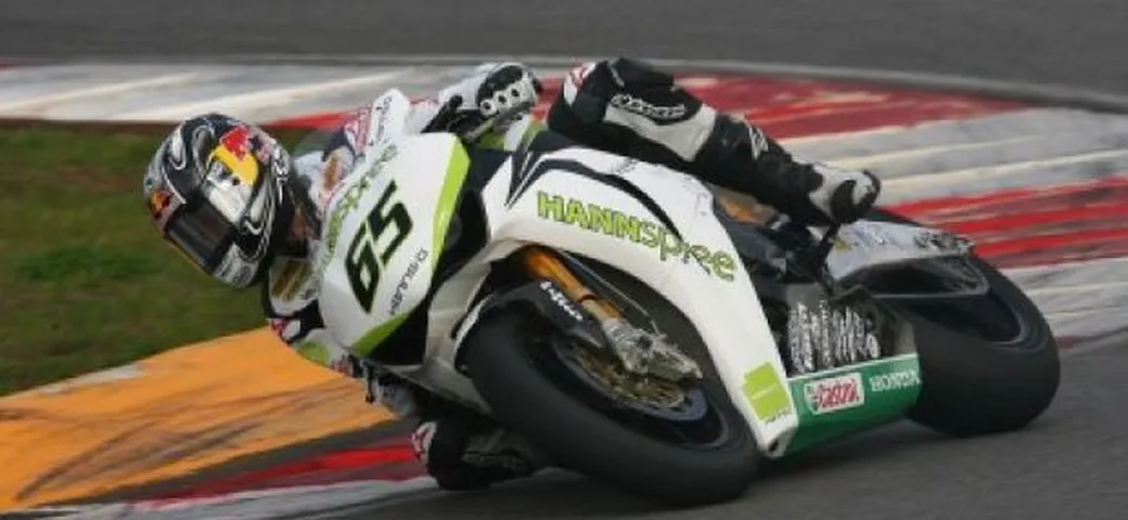Jonathan Rea in real time sul web tra blog, twitter ed il nuovo sito ufficiale