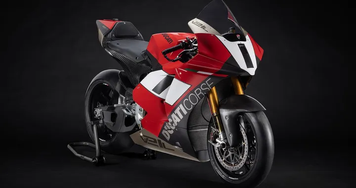 Ducati V21L: al Salone di Monaco 2023 si mostra con una speciale livrea [FOTO]