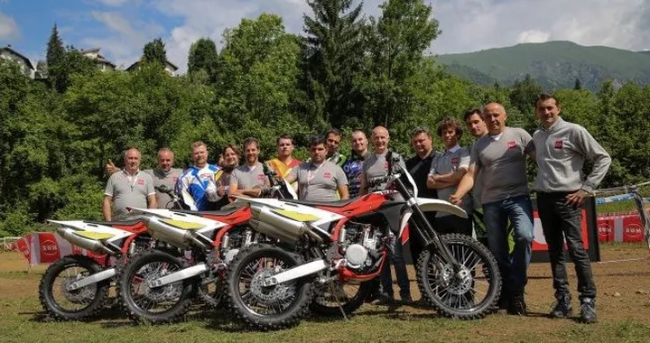 SWM Motorcycles presenta la gamma 2015
