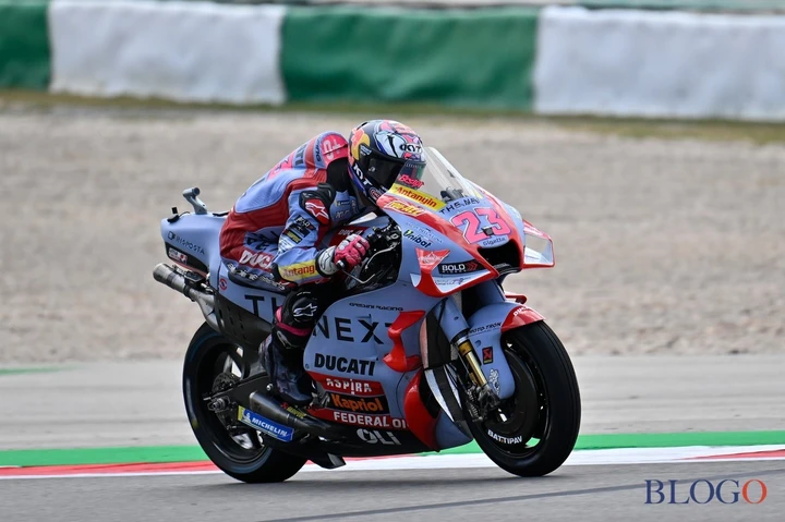 ingrandisci immagine