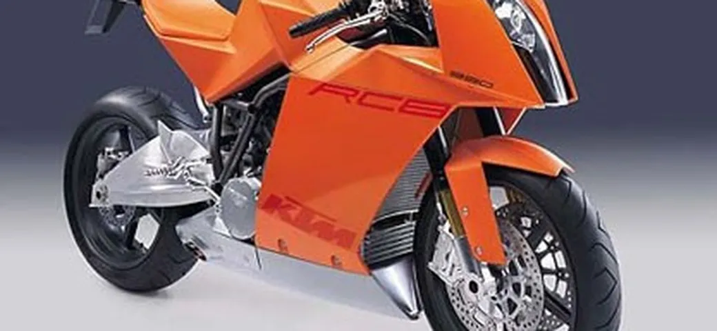 KTM RC8 – Esercizio di stile?