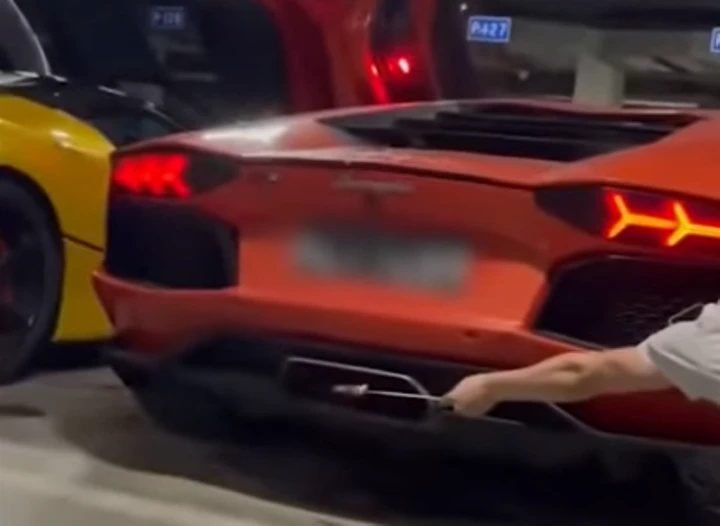 Una Lamborghini Aventador per cucinare il kebab [Video]