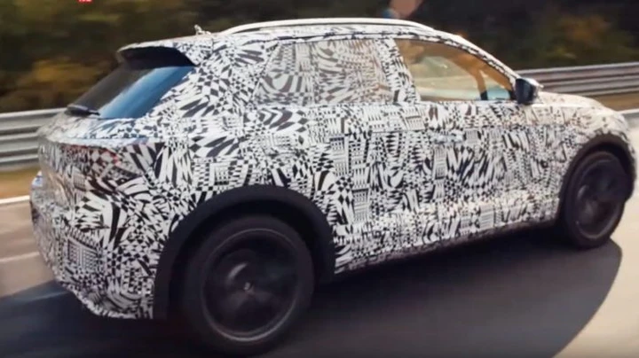 Volkswagen T-Roc R si presenta al Nürburgring [Video]
