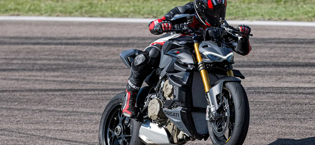 Ducati svela la famiglia Streetfighter V4 2023
