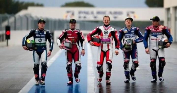 Schumacher, Espargarò, Mamola, McGuinness e Flint nel nuovo spot Monster Energy