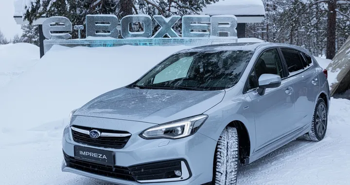 Subaru Impreza: la versione e-Boxer a propulsione ibrida
