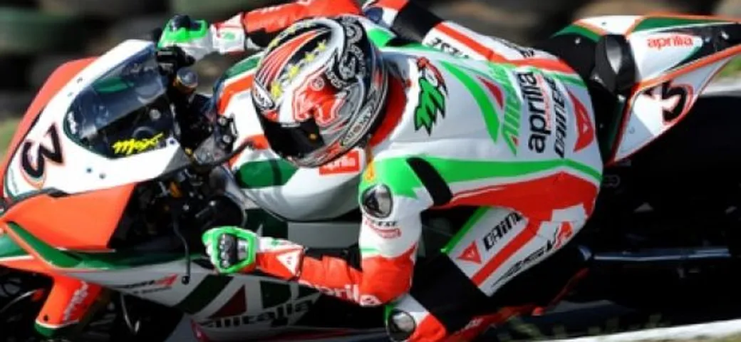 WSBK a Phillip Island: Biaggi 