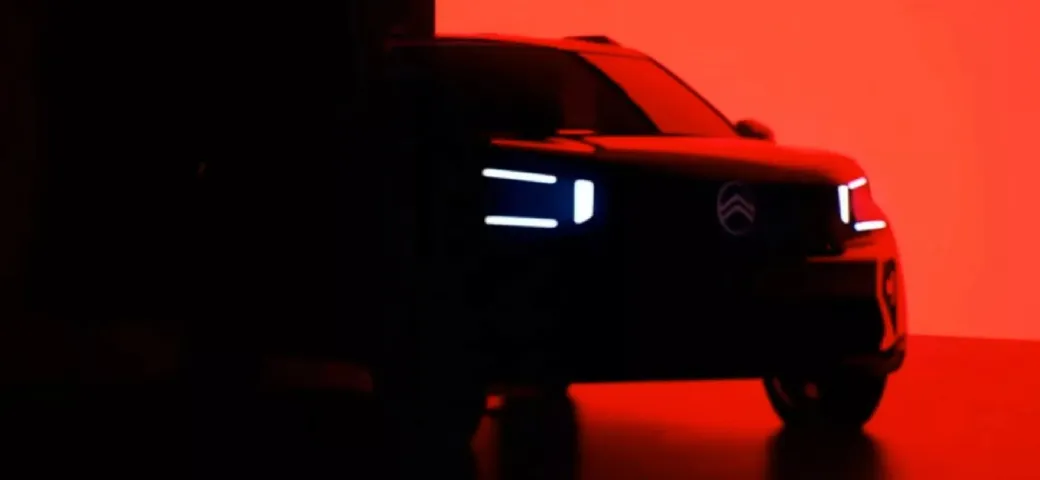Nuova Citroen C3 Aircross: ecco le prime immagini del nuovo crossover [TEASER]