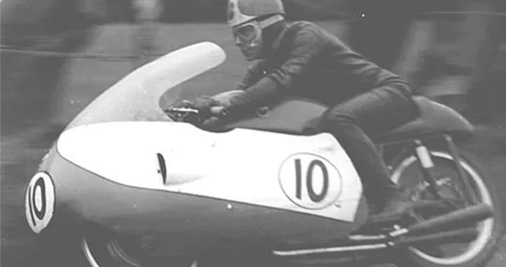 Monza '57: volano le Gilera 500 "4". Liberati è campione del mondo!