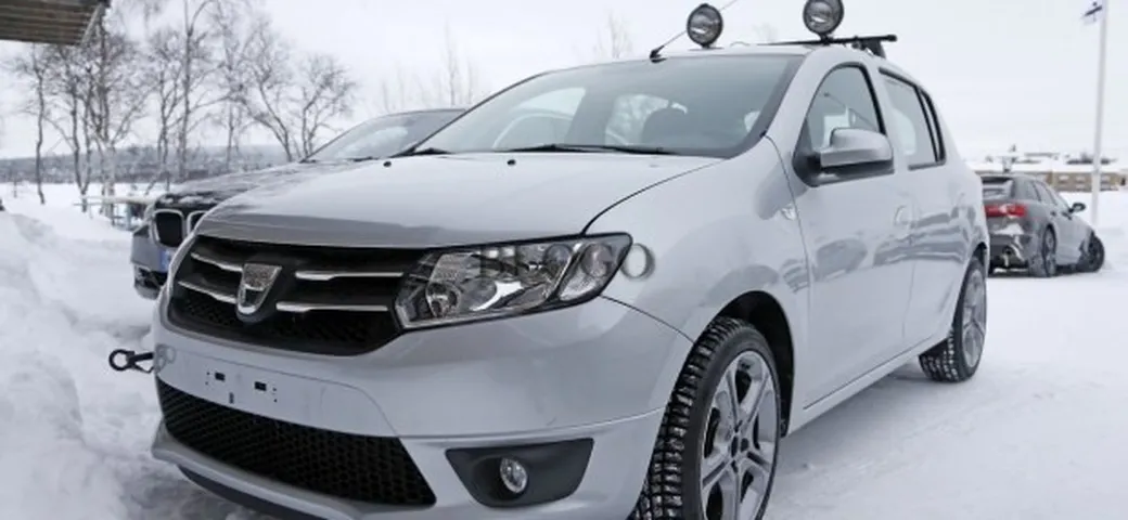 Foto spia Dacia Sandero RS