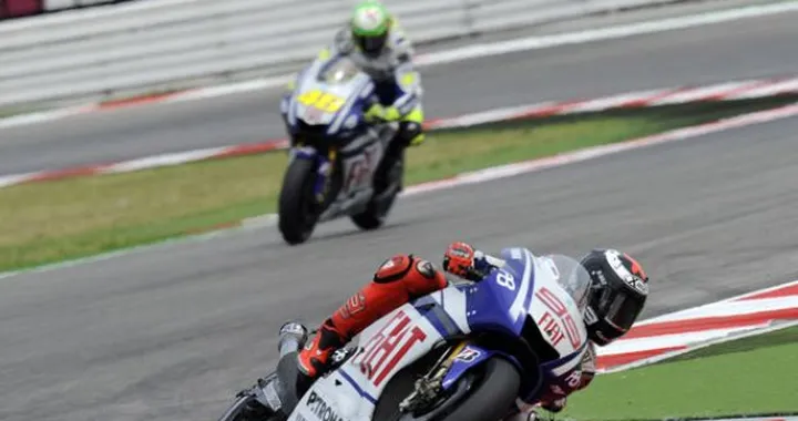 MotoGP: Doppio podio (Lorenzo secondo e Rossi terzo) per il Fiat Yamaha Team a Misano