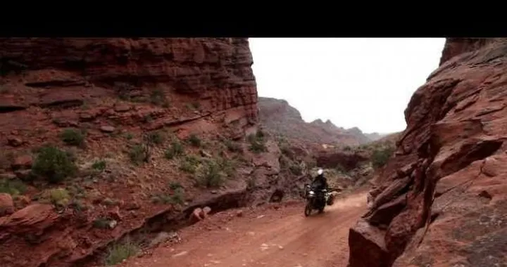 La BMW R 1200 GS attraversa lo Utah /video