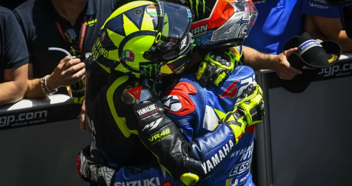Valentino Rossi: "Rins è candidato al titolo. Marquez? Il favorito"