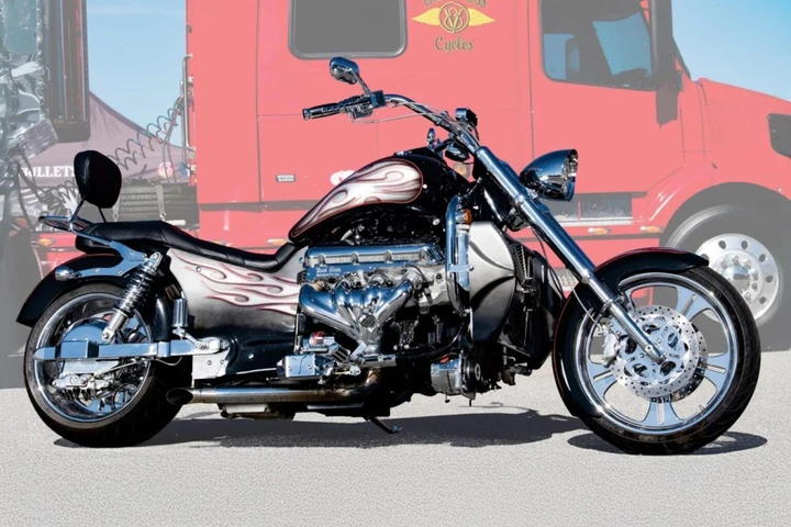 Boss Hoss Classic Cruiser: la moto con motore V8 da 8,1 litri e oltre 600 CV