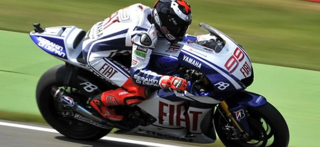 MotoGP Assen, qualifiche: Jorge Lorenzo detta la legge del più forte