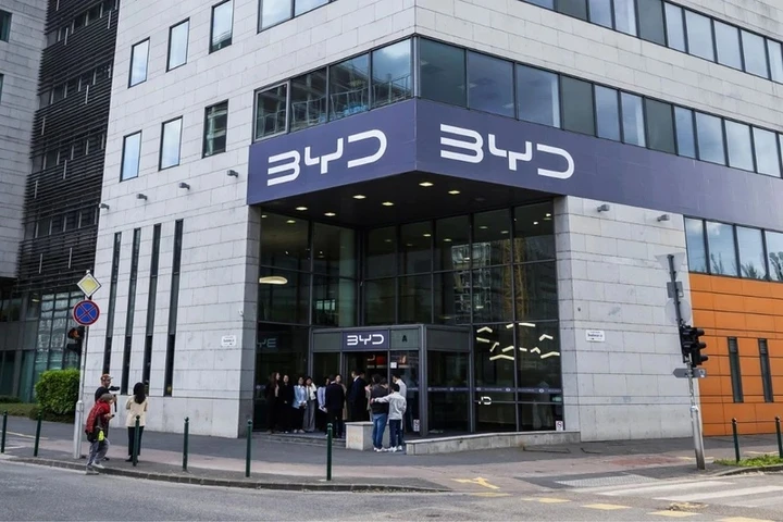BYD poggia più di un piede in Europa, grazie alla fabbrica di Budapest