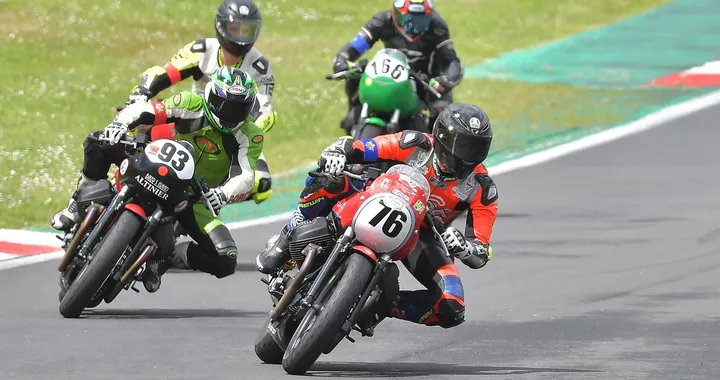 Moto Guzzi Fast Endurance, l'ultima tappa a Misano il 13 ottobre