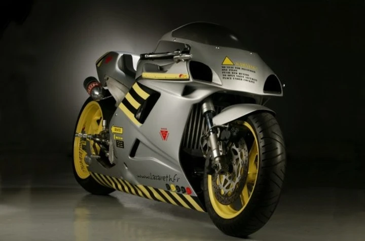 La FZR Turbo by Ludovic Lazareth in mostra a Lione