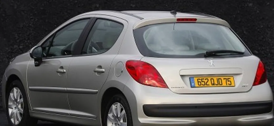 Altre foto ufficiali della Peugeot 207