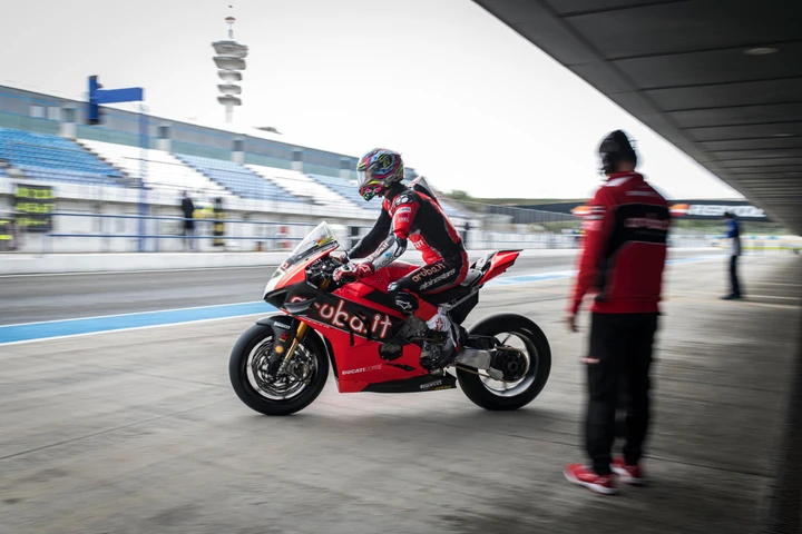 Coronavirus: nuove modifiche al calendario del Mondiale Superbike