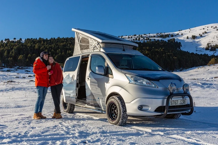 Nissan e-NV200 Winter Camper: veicolo elettrico per l'avventura
