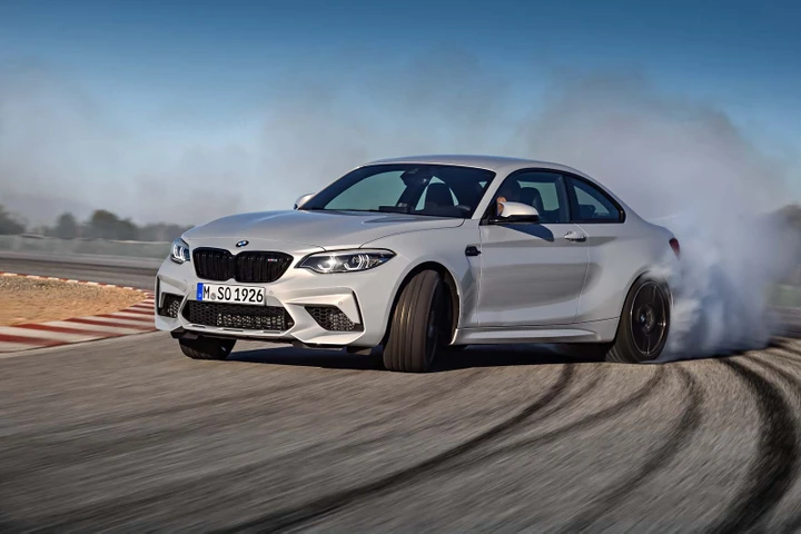 BMW M2 Competition: nata in pista [Video]