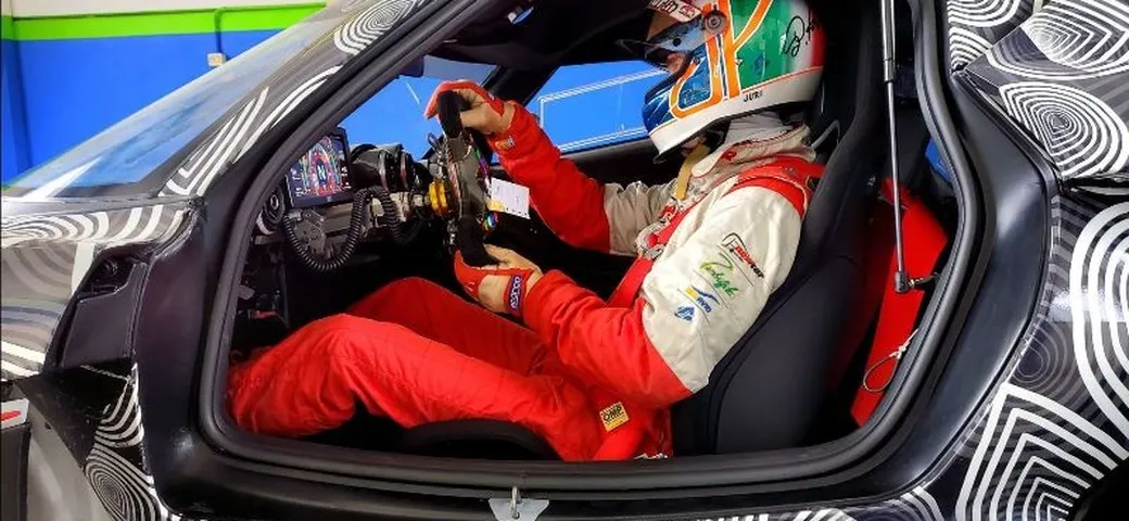 Pambuffeti PJ-01: in pista con la supercar umbra [Video]