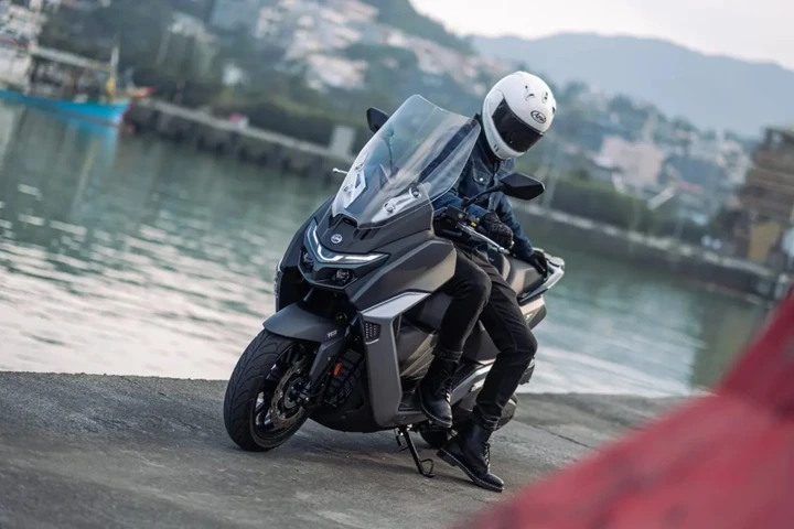 SYM Maxsym GT: quando il viaggio diventa un piacere quotidiano