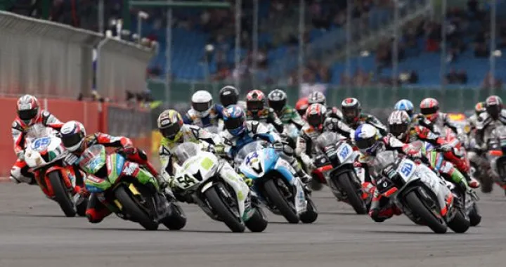 Supersport: fuori Joan Lascorz, sarà lotta a due tra Kenan Sofuoglu e Eugene Laverty