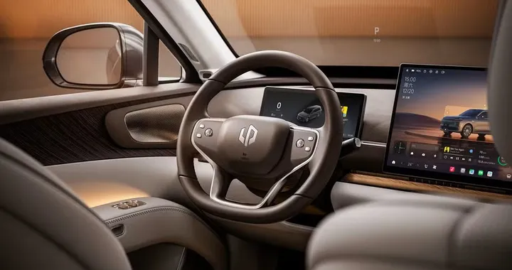 Leapmotor D19, ammiraglia SUV con range extender fino a 720 km