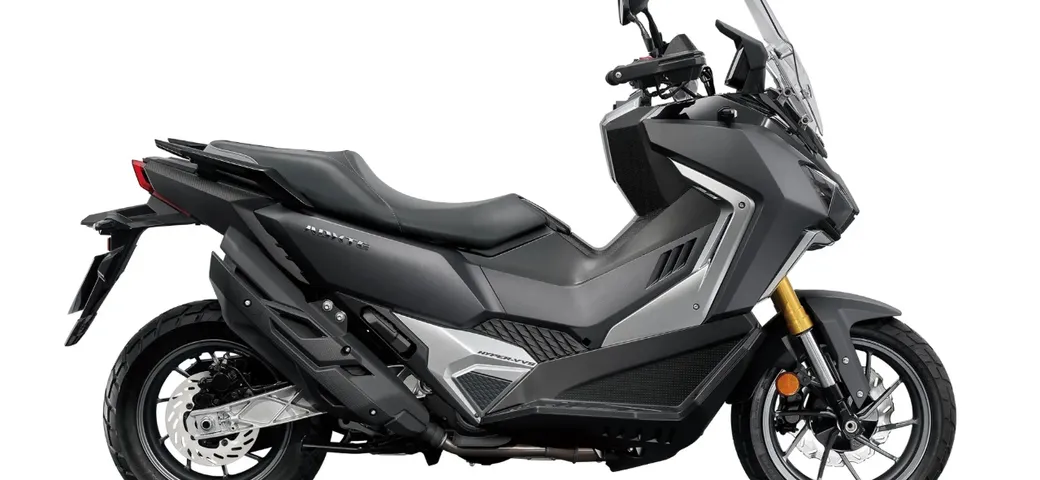 SYM ADX TG 400: lo scooter crossover che unisce città e avventura