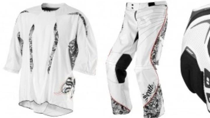 Completo Scott Freeride 2010 per gli amanti del downhill