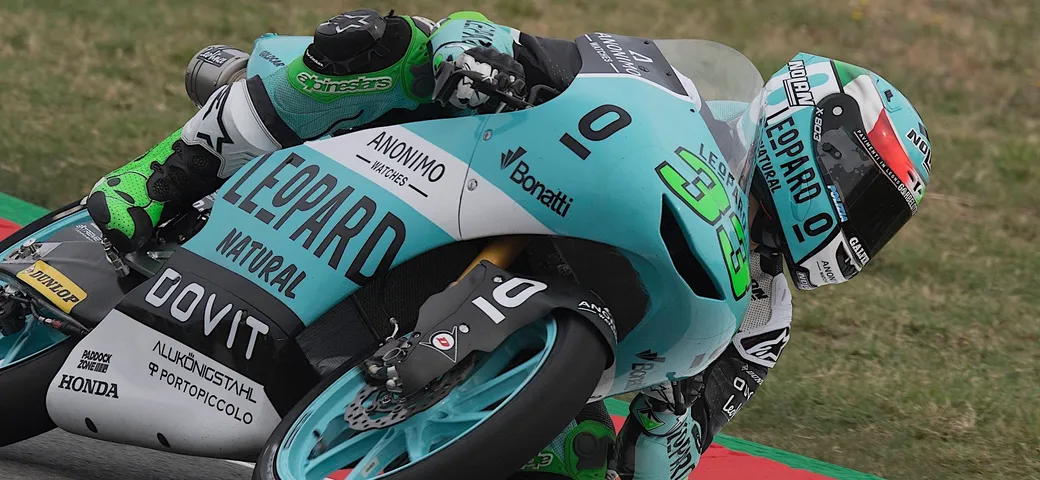Moto3, Barcellona: pole di Enea Bastianini