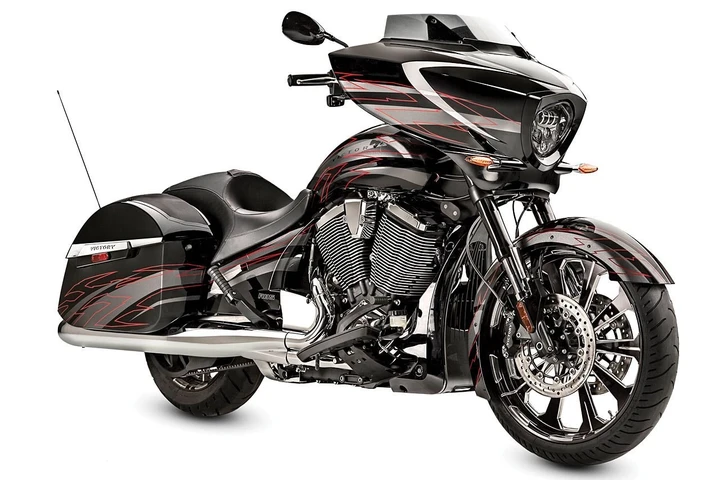 Victory Magnum X-1 2016