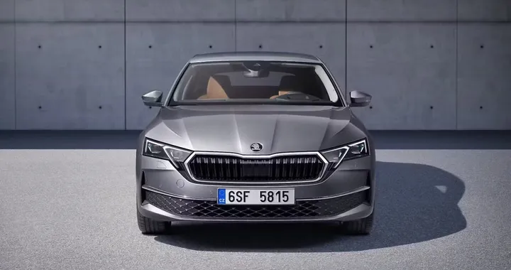 Skoda Octavia, il futuro è anche ibrido tra Full Hybrid e Plug-in