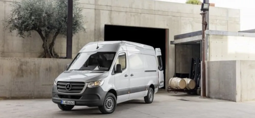 Nuovo Mercedes-Benz Sprinter: più connessi con MBUX