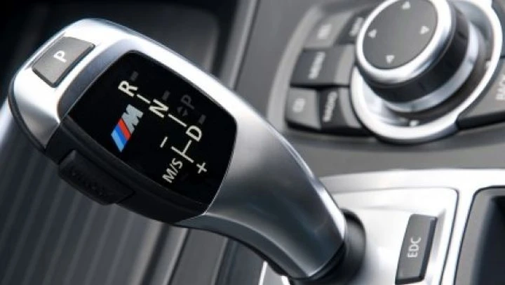 Bmw: il cambio doppia frizione DCT potrebbe avere vita breve